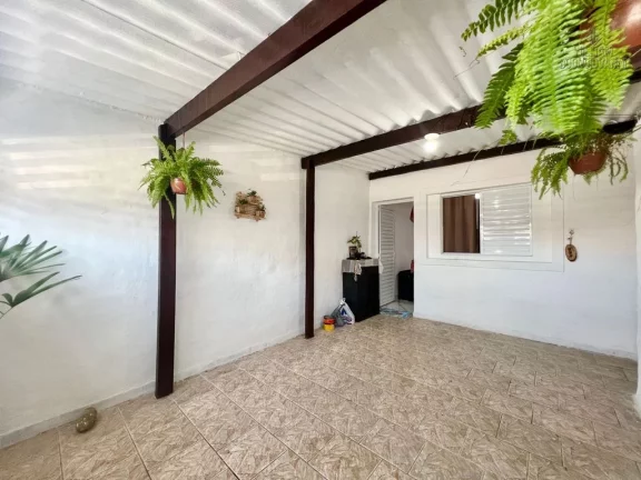 Imagem Casa 2 dormitórios com loja comercial no bairro Boqueirão