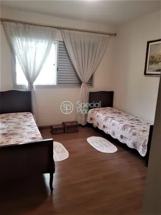Imagem Ótimo apartamento com 199m² em Moema. Andar alto, living amplo com varanda, salas de estar, home e...