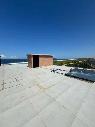Imagem Sobrado com 4 dormitórios sendo 1 suíte- Praia do Ervino | São Francisco do Sul/SC