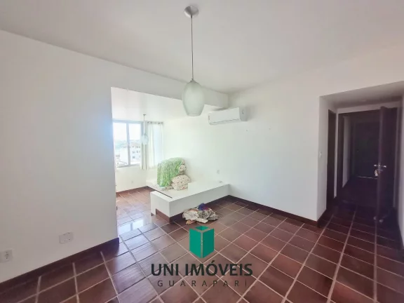 Imagem Excelente 2 quartos + dependência com elevador e garagem no Centro de Guarapari