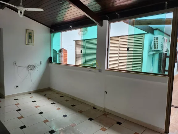 Imagem Casa térrea á 200m da Praia, 3 quartos + Edícula à venda em Peruíbe