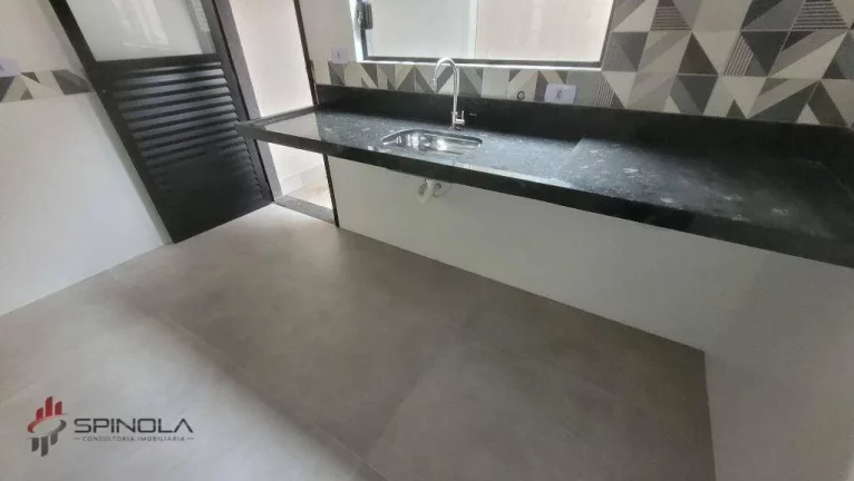 Imagem Sobrado com 2 dormitórios à venda, 57 m² por R$ 350.000,00 - Maracanã - Praia Grande/SP