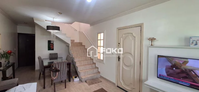 Imagem Sobrado com 3 dormitórios à venda, 158 m² por R$ 650.000,00 - Vila Gopoúva - Guarulhos/SP