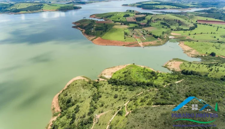 Fazenda Espetacular às Margens da Represa de Furnas - Oportunidade Única!