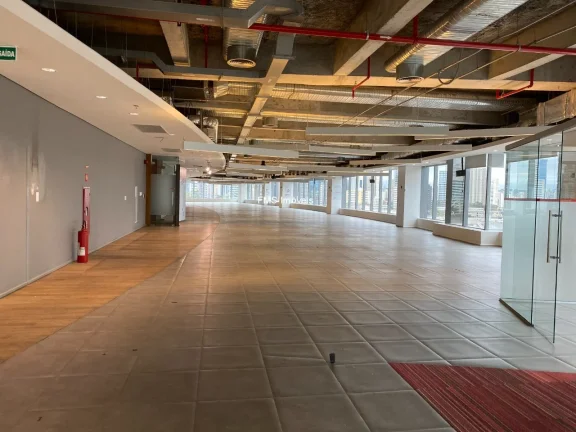 Imagem Sala Comercial na Vila Cordeiro com 2.137,40 m² de Área