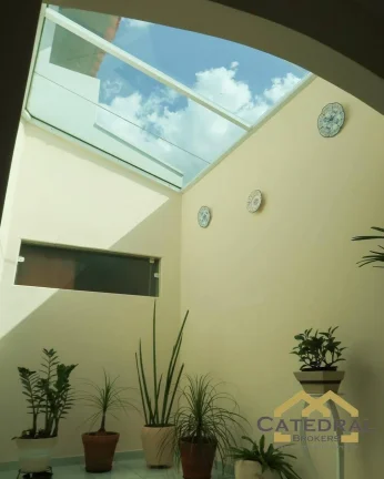 Imagem Casa Residencial Térrea a Venda 04 quartos/suíte - Bairro Caxambu - Jundiaí - SP