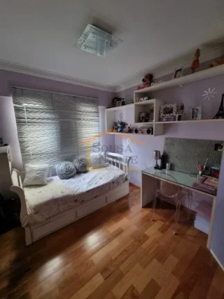 Imagem Apartamento espaçoso, 171m², 4 dormitórios, sendo 4 suítes (uma transformada em closet, reversí...