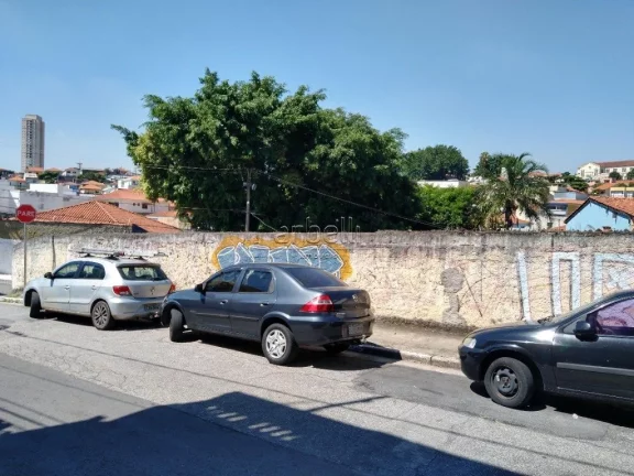 Imagem Terreno com 363 metros quadrados, com casa no local com cozinha, sala, 3 dormitórios, banheiro e va...