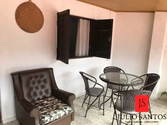 Imagem Casa térrea com 2 quartos e 2 edículas - Pereque Açu