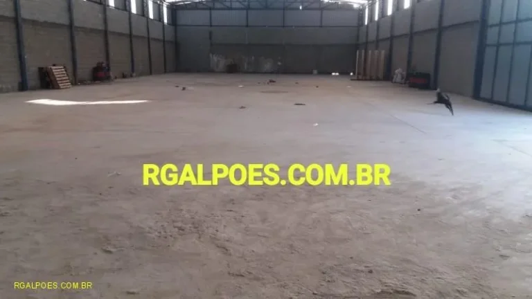Imagem Galpão para Locação em DUQUE DE CAXIAS, Capivari, 2 banheiros