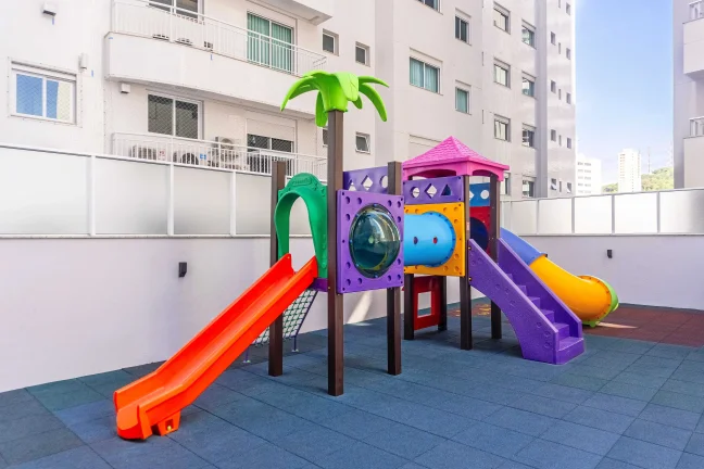 Imagem Apartamento com 3 suítes e 3 Vagas de Garagem no Centro Itajaí/SC
