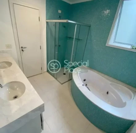 Imagem Casa à venda em Condomínio Brooklin *425m² privativos *Living com ambientes integrados *Lareira *...