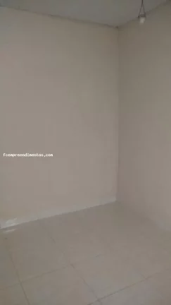 Imagem Casa para Venda em Limeira, Jardim Hortência, 3 dormitórios, 1 banheiro, 1 vaga