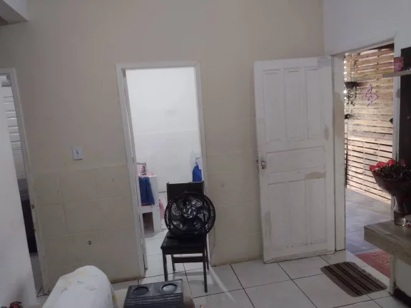 Imagem VENDE-SE CASA COM TERRENO GRANDE CRECI/MG 42.187