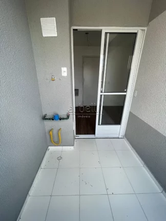 Imagem Apartamento com 2 dormitórios, sala conjugada com cozinha, varanda, banheiro, área de serviços, s...