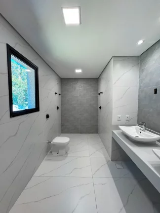 Imagem Casa à venda com 3 quartos, sendo 3 suítes, no condomínio Quintas da Boa Vista, Atibaia - SP