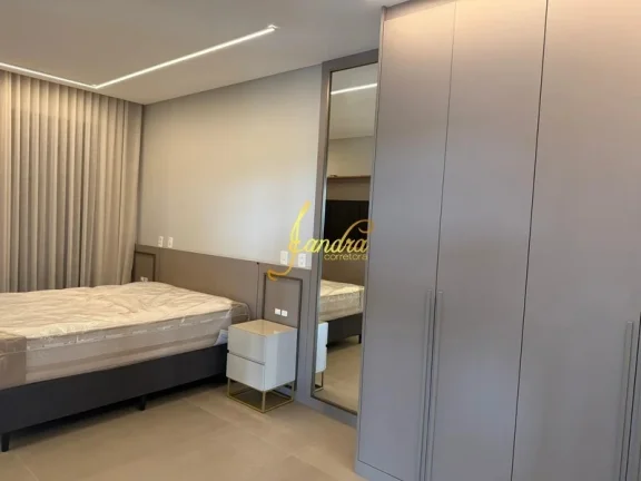 Imagem Sobrado em condomínio fechado com 05 suites beira Marina