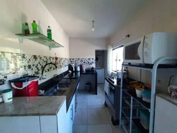 Imagem Moradia Confortável de 3 Dormitórios com Suíte e Vaga de Garagem