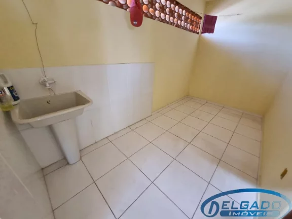 Imagem DELGADO aluga CASA em Itaboraí-RJ, Bairro Ampliação: 1 quarto, 1 sala, 1 banheiro