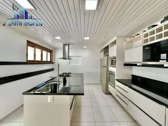 Imagem Casa 3 dorm/1 suíte + LOFT hóspedes + Piscina, gourmet. Terreno 2.000m²