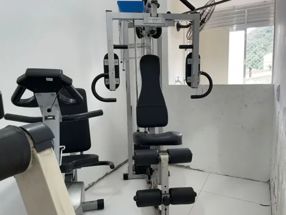 Imagem APARTAMENTO NO CENTRO DO GUARUJÁ COM 2 DORMITÓRIOS
