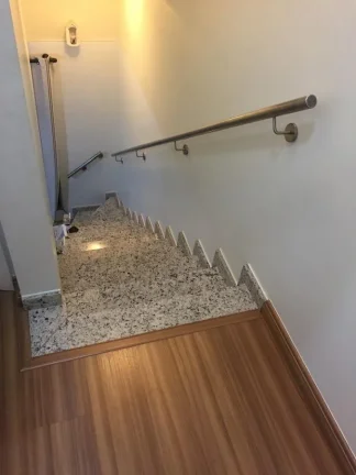 Imagem Sobrado para Venda por R$385.000,00 com 2 dormitórios, 1 vaga e 1 banheiro - Vila jacuí, São paulo / SP - Cód. BDI24982