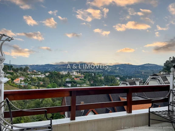 Imagem Cobertura Duplex Alto do Capivari | 315 m² - 3 Suítes e Sauna Privativa