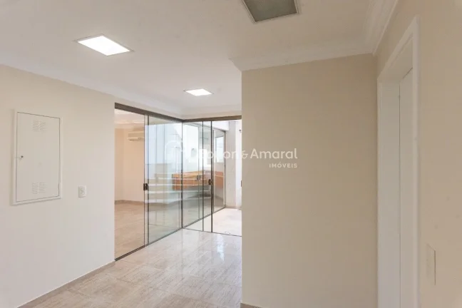 Imagem Excelente cobertura no Edifício Guilhermina, ideal para quem busca espaço, conforto e privacidade....