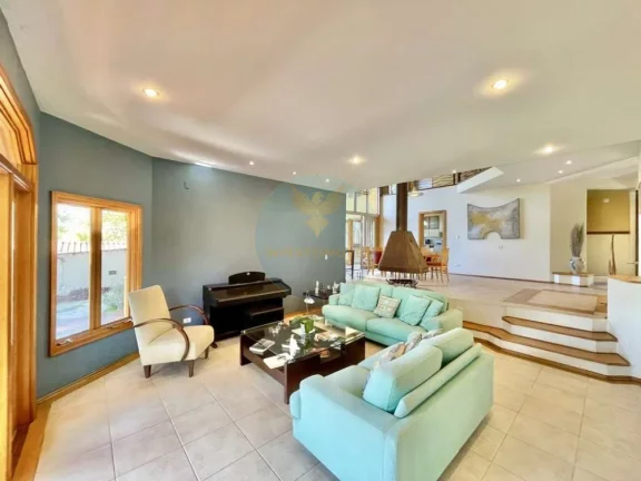 Imagem Casa em Condomínio a Venda no bairro Palos Verdes - Carapicuíba, SP