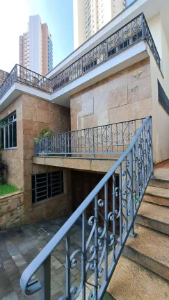 Imagem Sobrado à Venda no Anália Franco| 5 Dormitórios | 2 Suítes