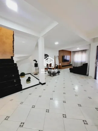 Imagem Conjunto 04 Arniqueiras Condomínio Sol Nascente 3 Quartos 1 Suíte 1 Vaga 250m²