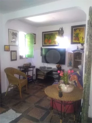 Imagem Casa à venda com 3 quartos, sendo 1 suíte, em Jaguaré, São Paulo - SP