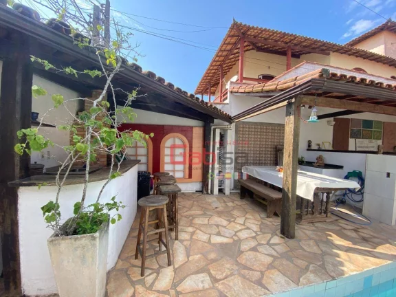 Imagem Casa com 13 quartos, ideal para Pousada e Airbnb lazer com piscina e churrasqueira à venda, 197 m² por R$ 850.000,00 - Rasa - Armação dos Búzios/RJ.