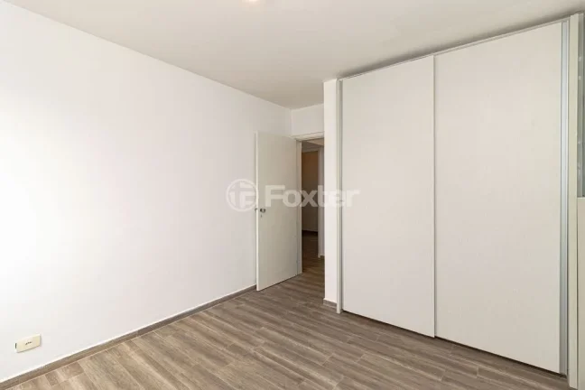 Imagem Apartamento 72M², 3Q, 1 Suíte, 2 Banheiros, 1 Vaga, Piscina, Churrasqueira, Salão de Festas e Jogos, Quadra, Gerador, Brinquedoteca, Playground.