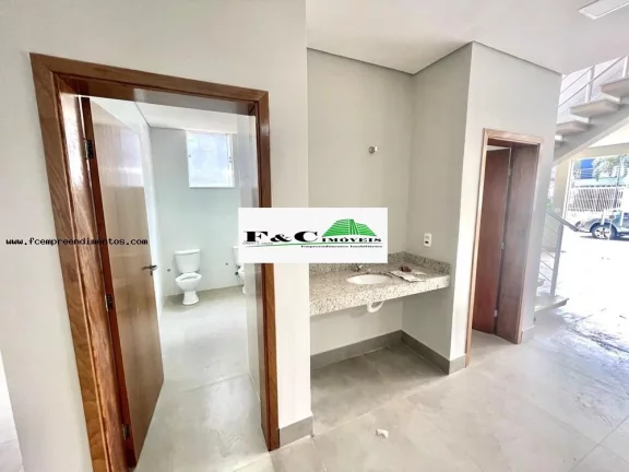 Imagem Ponto Comercial para Locação em Limeira, Vila Cristóvam, 16 dormitórios, 6 banheiros, 4 vagas