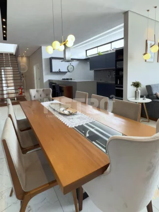 Imagem Casa à venda no Iate Clube com 3 suítes, uma com closet, gourmet, PETROLINA - PE