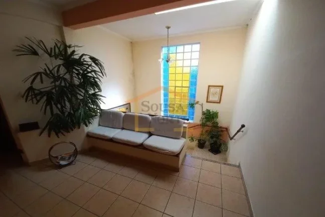 Ótimo sobrado comercial, 5 salas, sendo 1 de reuniões, 4 banheiros e 2 recepções. 140m².

Ideal...