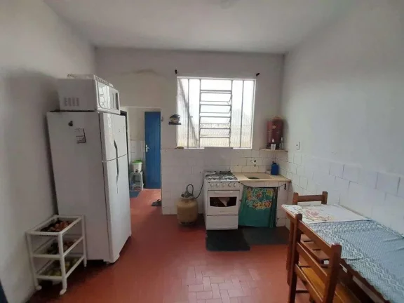 Imagem Casa à venda em Barbacena, Centro, com 2 quartos, 140m2
