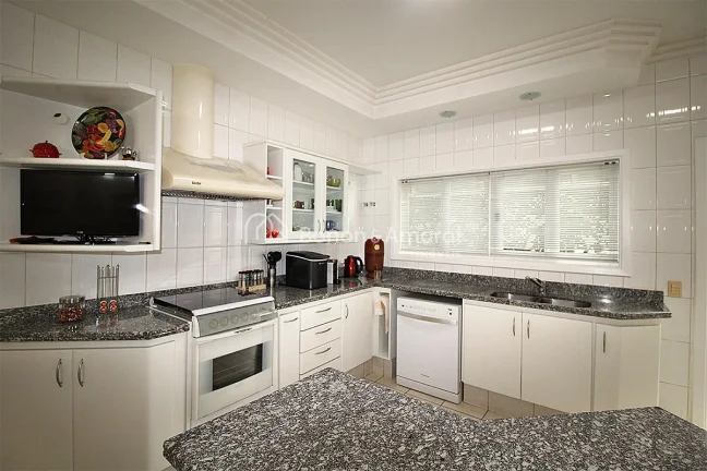 Imagem Casa Condomínio Estância Paraíso - Região Alphaville Campinas

Charmosa, construção sólida, 1...