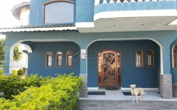 Imagem Sobrado com 4 dormitórios à venda, 710 m² por R$ 1.500.000,00 - Solemar - Praia Grande/SP