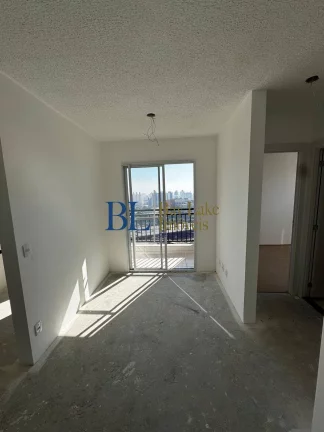 Imagem Apartamento 2 Dormitórios com Varanda em Condomínio Completo