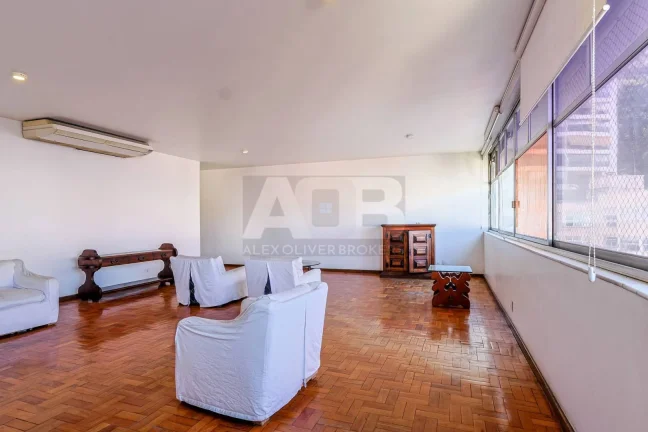 Imagem Apartamento à venda em Copacabana, 4quartos, 244m2, 1vg, Pça Eugenio Jardim