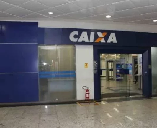 Imagem Loja comercial com 219m2com mezanino, Itaigara