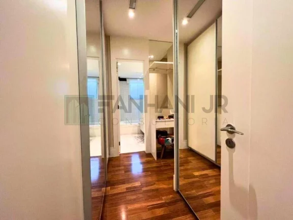 Imagem Excelente oportunidade! Imóvel amplo à venda no coração do Itaim Bibi, em São Paulo. Com 3 quartos, sendo 3 suítes, e 3 banheiros no total, este imó