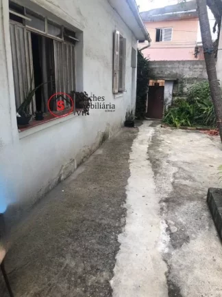 Imagem Casa Antiga à venda, com 8M de frente e área de terreno de 288m, à 350m da linha verde do metrô e linha prata do monotrilho, fácil acesso ao centro