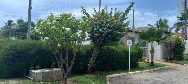 Imagem Portal do Atlântico - Casa 4/4 com Área de Lazer e 2 Vagas de Garagem