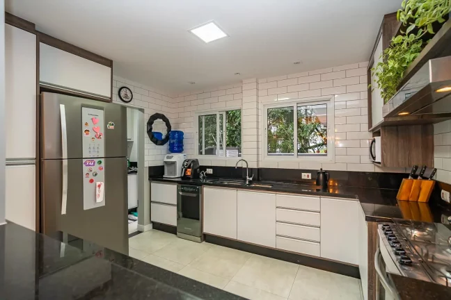 Imagem Sobrado 5 quartos Abranches
