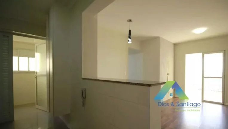 Imagem Apartamento com 3 dormitórios e 2 banheiros em Vila das Mercês/SP!
