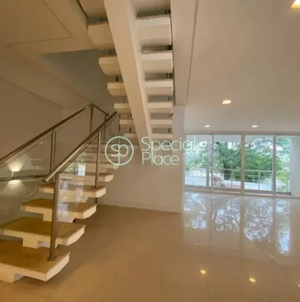 Imagem Casa à venda em Condomínio Brooklin *425m² privativos *Living com ambientes integrados *Lareira *...