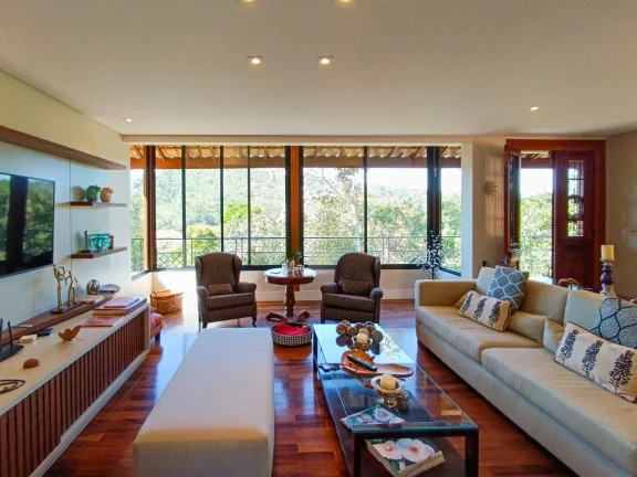 Imagem O Equilíbrio Perfeito entre o Design Moderno e o Acolhimento da Serra